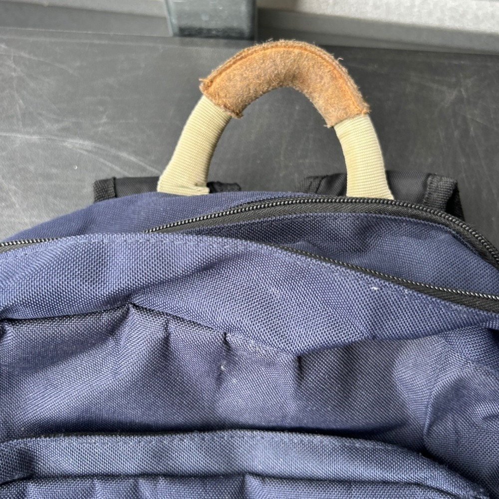 Eastsport Canvas Backpack Heritage Outdoor Rucksack Navy Blue Suede Trim School - Picture 4 of 15